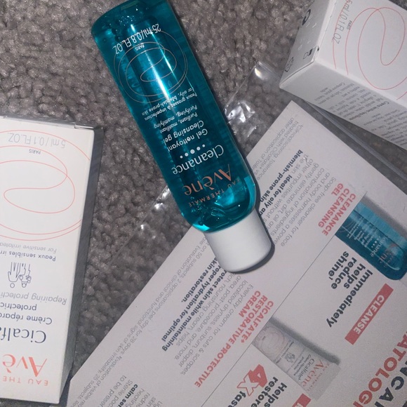 NWT 3 piece Avenue skin care set - Picture 2 of 4